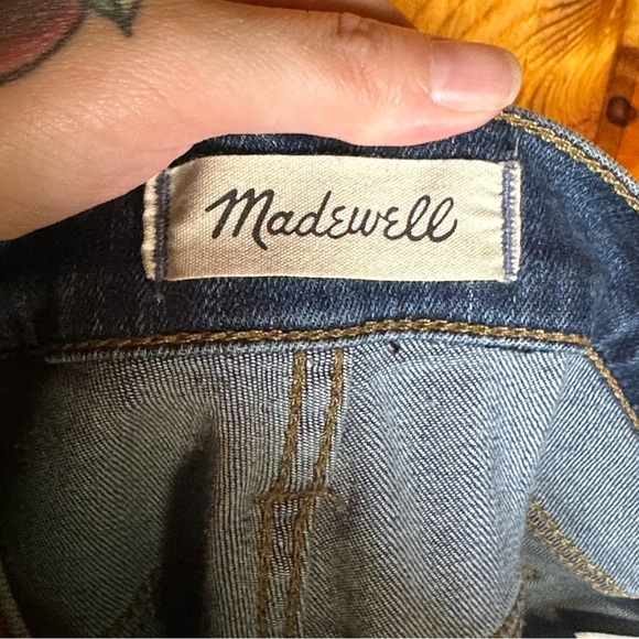 Madewell 10” High Rise Skinny Jeans - Picture 5 of 7